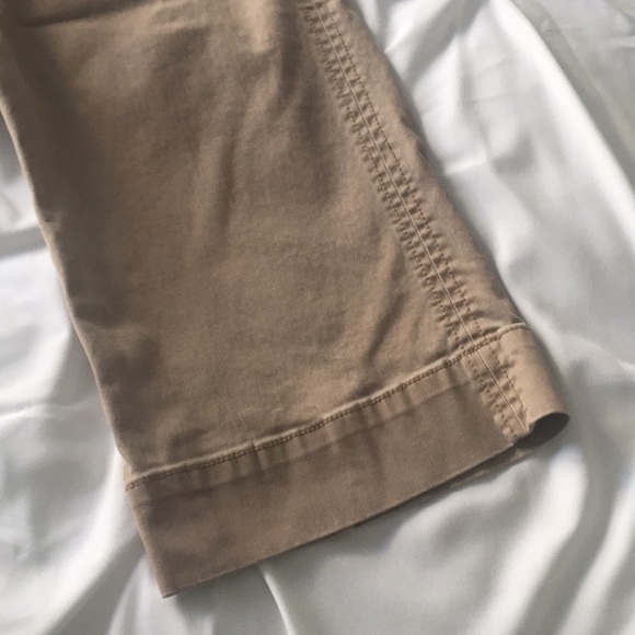 J. Crew khaki capris - Size 4 - Picture 4 of 6